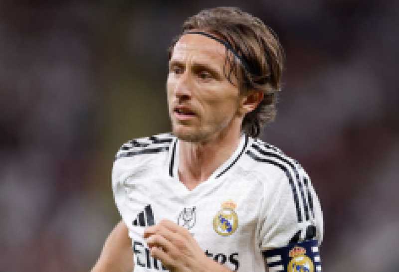 مودريتش على مشارف الوداع.. نهاية حقبة ذهبية في ريال مدريد؟