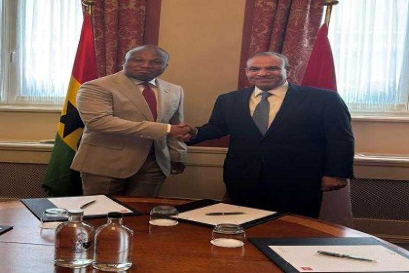 وزير الخارجية والهجرة يلتقى مع وزير خارجية غانا