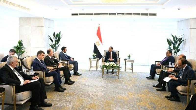 رئيس الحكومة يناقش مع وفد جامعة أكسفورد أبحاث علاج الأورام ونقل التكنولوجيا