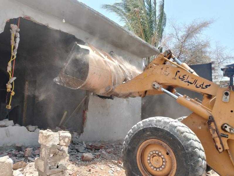 محافظ أسيوط: إزالة 83 حالة تعدي على أراضي زراعية وأملاك دولة