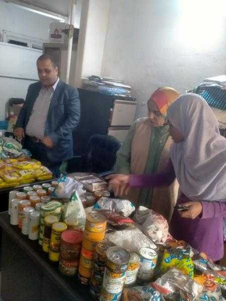 تموين وسط الإسكندرية يضبط مواد غذائية منتهية الصلاحية وسجائر  مجهولة المصدر