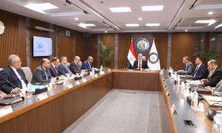 وزير البترول والثروة المعدنية : تصنيع الفوسفات محليا بدلاً من تصديره خاما لتعظيم القيمة المضافة