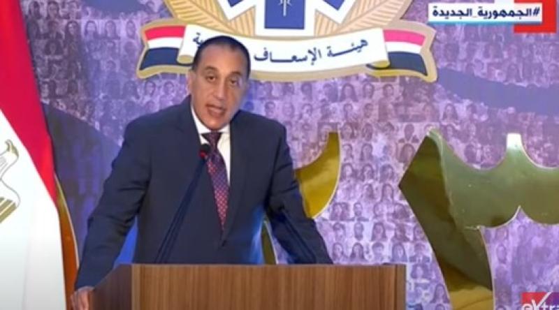 رئيس الوزراء يتفقد المركز القومى للتدريب بمقر هيئة الإسعاف المصرية