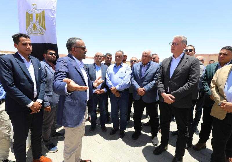 وزير البترول يفتتح محطة الغاز الرئيسية التابعة لشركة طاقة غاز - المغذية لمدينة الخارجة بالوادي الجديد