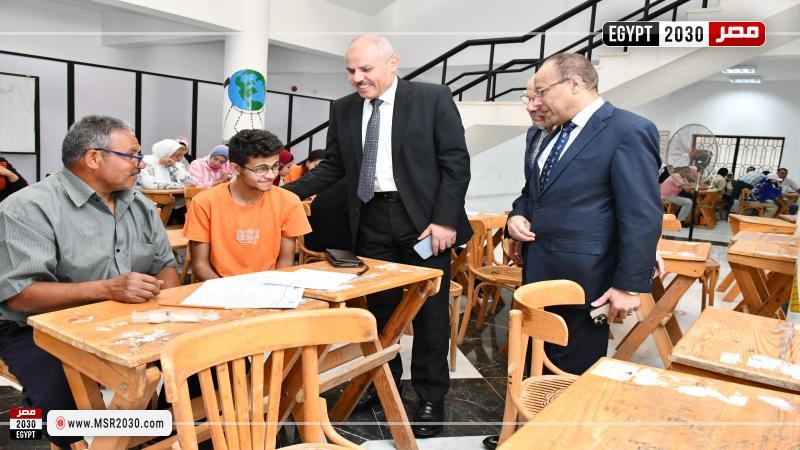رئيس جامعة قناة السويس