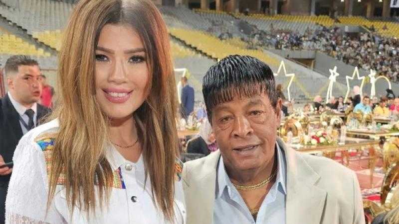 رانيا فريد شوقي تشارك ذكرياتها مع والدها وتحتفل بعيد ميلاد عادل إمام