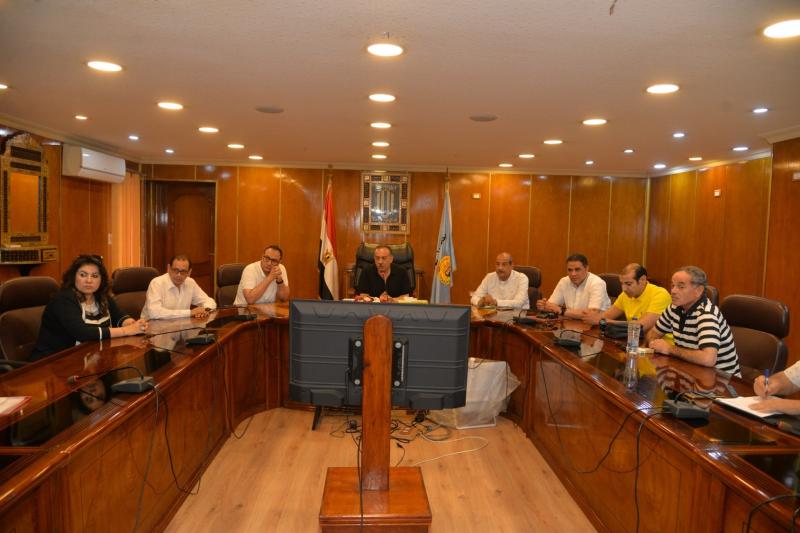 محافظ أسيوط 