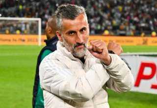 خوسيه ريفيرو يرفض استمرار ميشيل يانكون رغم تمسك الأهلي
