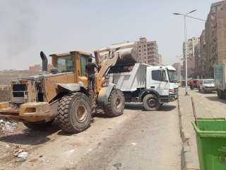 محافظة الجيزة ترفع  ١٥٠ طنًا مخلفات في حملات نظافة مكبرة بمنطقة المصرف بحي بولاق الدكرور
