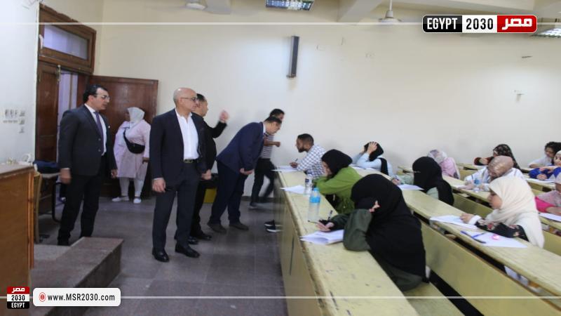 رئيس جامعة عين شمس