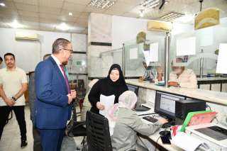 محافظ الفيوم يتفقد سير العمل بالمركز التكنولوجي بمجلس المدينة
