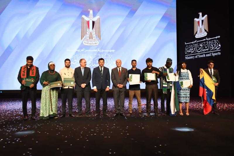 وزير الشباب والرياضة يشهد ختام فعاليات النسخة الخامسة لمنحة ناصر للقيادة الدولية