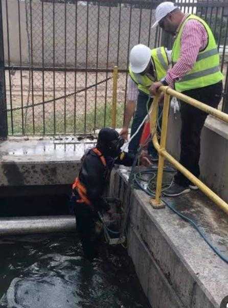 رئيس مياه القناة : تكثيف اعمال تطهير مأخذ المحطات بالقطاعات الثلاث