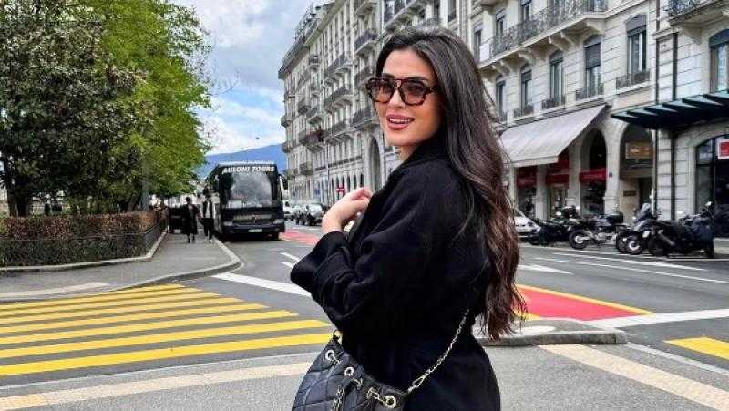 ميرنا نور الدين تشارك جمهورها بصورة جديدة