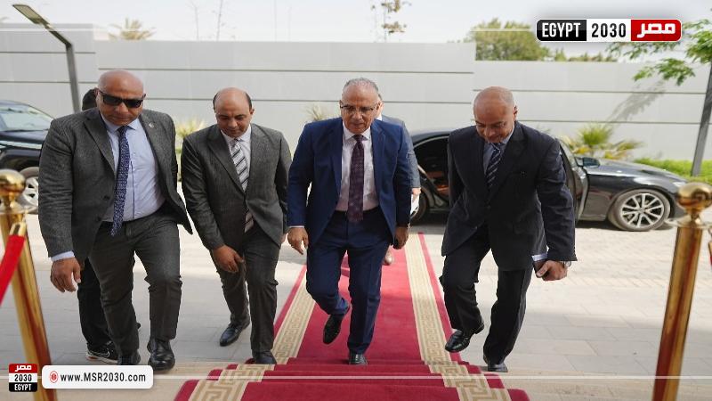 مشاركة واسعة من الشخصيات العامة والخبراء في لجان التقييم لاختيار المتقدمات لبرنامج المرأة تقود للتنف