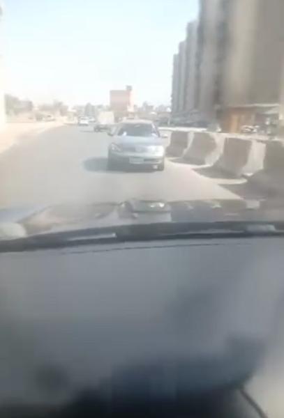 ضبط قائد سيارة صدم مركبة أخرى بعد السير عكس الاتجاه بالبساتين