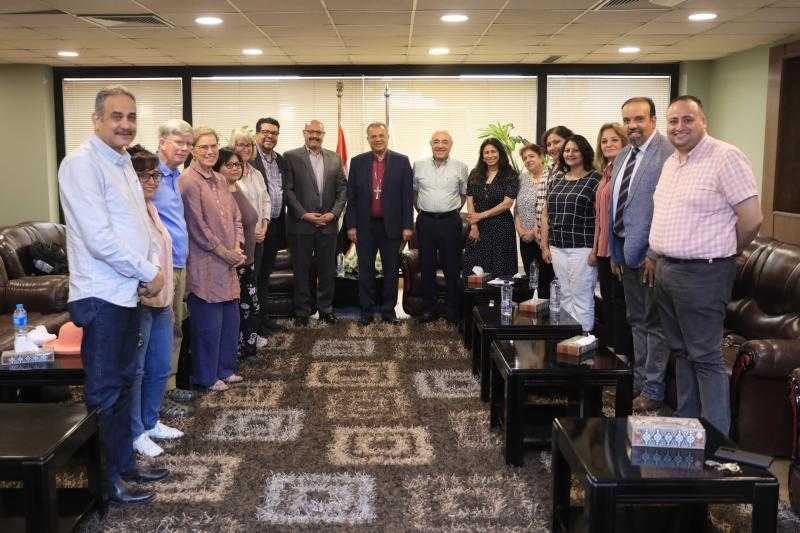 رئيس الطائفة الإنجيلية يستقبل وفدًا من القيادات الإنجيلية المشيخية الأمريكية