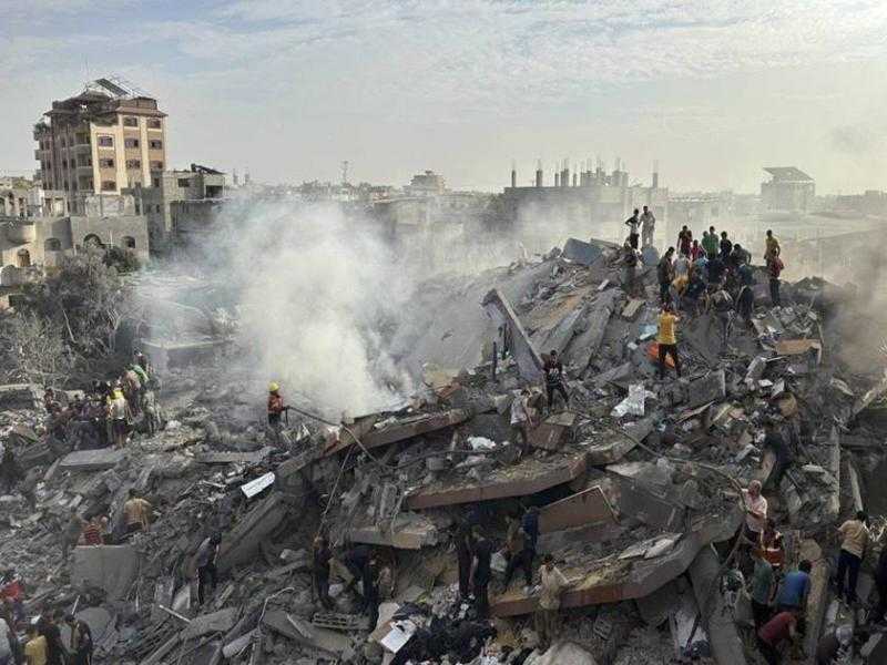 الجوع يخيم على غزة.. والنزوح أصبح واقعًا لأغلب السكان
