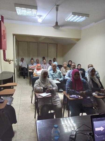 الإنتهاء من تنفيذ 4 برامج تدريبية بمركز التدريب الإداري بمديرية التنظيم والإدارة بالأقصر
