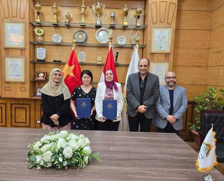 بروتوكول تعاون بين جامعة بنها والمركز الصيني لتبادل اللغة بالصين