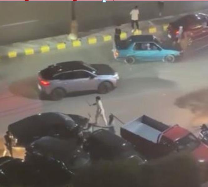 فيديو يرصد مشاجرة بالعصى فى بنى سويف .. والأمن يكشف التفاصيل