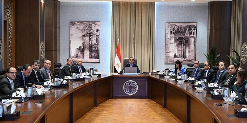 مدبولي: استمرار جهود الحكومة لتحقيق المستهدف الخاص باستدامة المسار النزولي للدين الخارجي