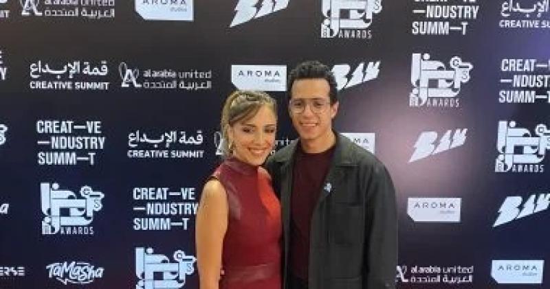 طه دسوقى وكريم الشناوى ومحمد حفظى يصلون حفل توزيع جوائز قمة الإبداع