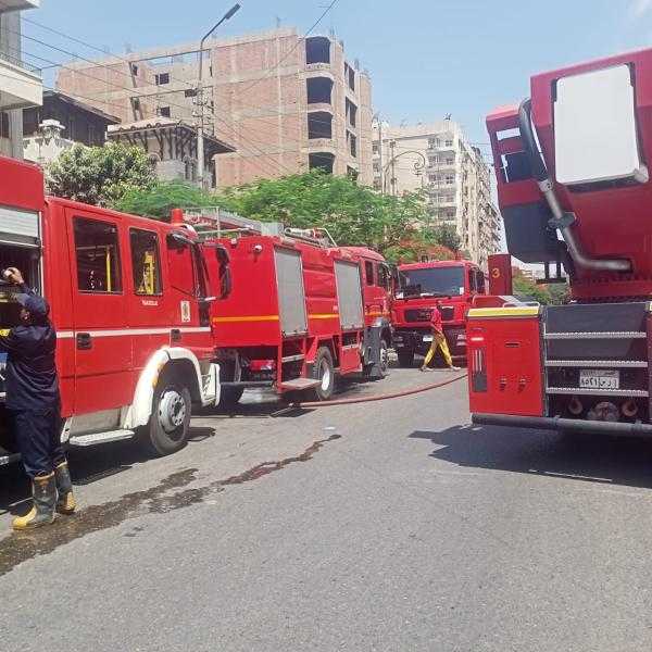 حريق بمطعم وجبات سريعة شهير في مصر الجديدة
