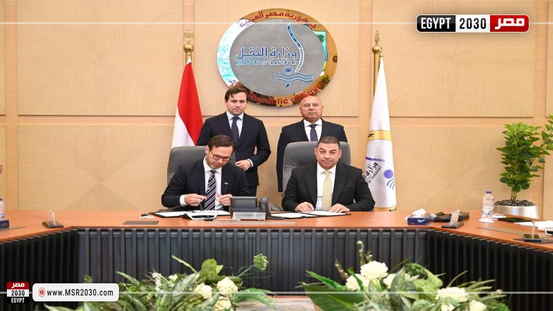 وزير الصناعة والنقل