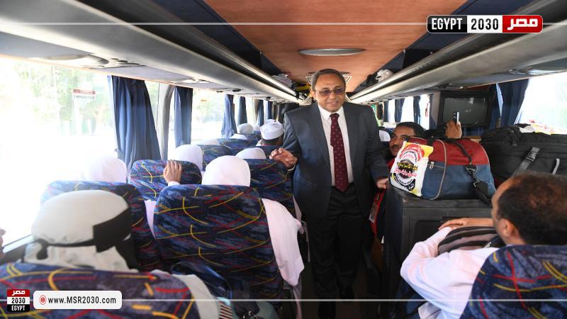 محافظ قنا