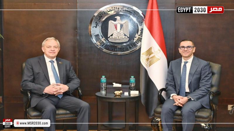 وزير الاستثمار والتجارة الخارجية