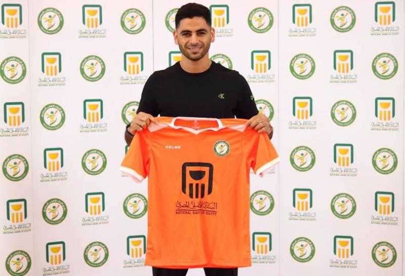 الأهلي يضع قائمة مرشحه لتدعيم دفاع الفريق على رأسهم رياض والجزار