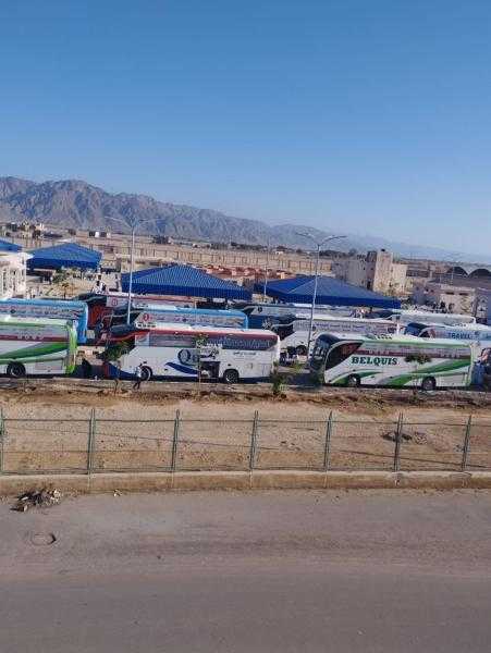 انتهاء تفويج الحج البري من ميناء نويبع بإجمالي 7701 حاج و180 باص