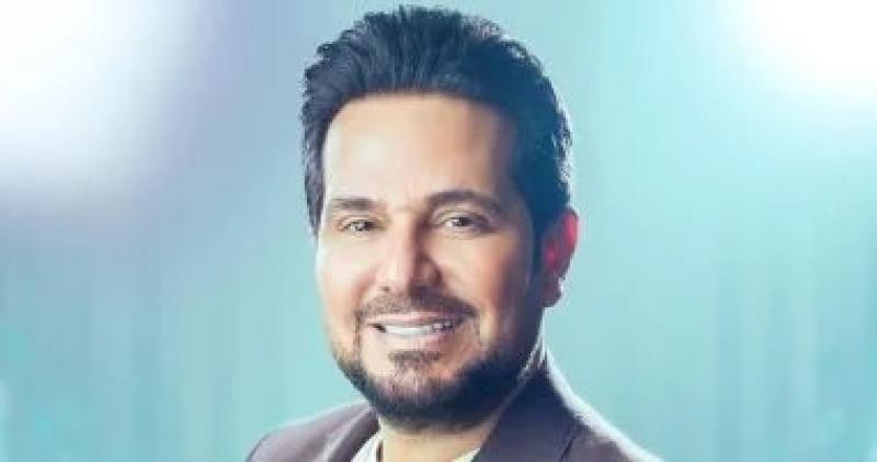 من 6 أغانٍ وموال..حاتم العراقي يطرح ألبومه الجديد