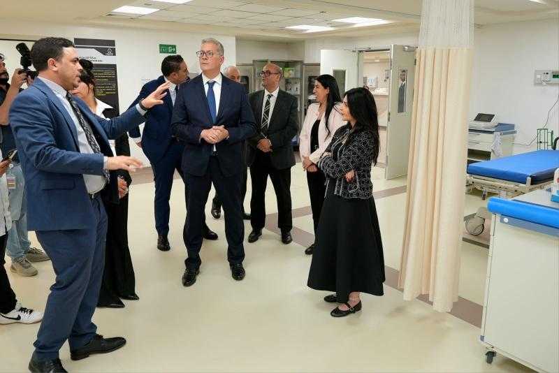 وزير البترول يزور مستشفى أهل مصر ويشيد بدورها الرائد في علاج الحروق
