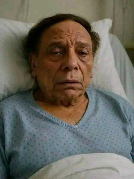 جدل حول صورة مزيفة للفنان عادل إمام