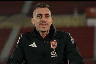 جراديشار: جئت إلى الأهلي من أجل كأس العالم.. ووسام أبو علي أكثر من مجرد منافس