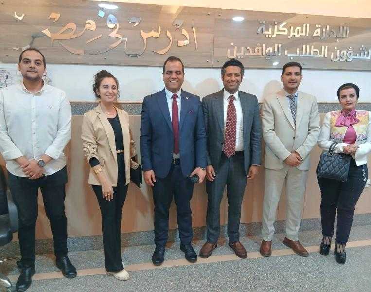 جامعة حلوان تشارك فى اجتماع تطوير منظومة الطلاب الوافدين ضمن فعاليات المبادرة الوطنية ادرس في مصر