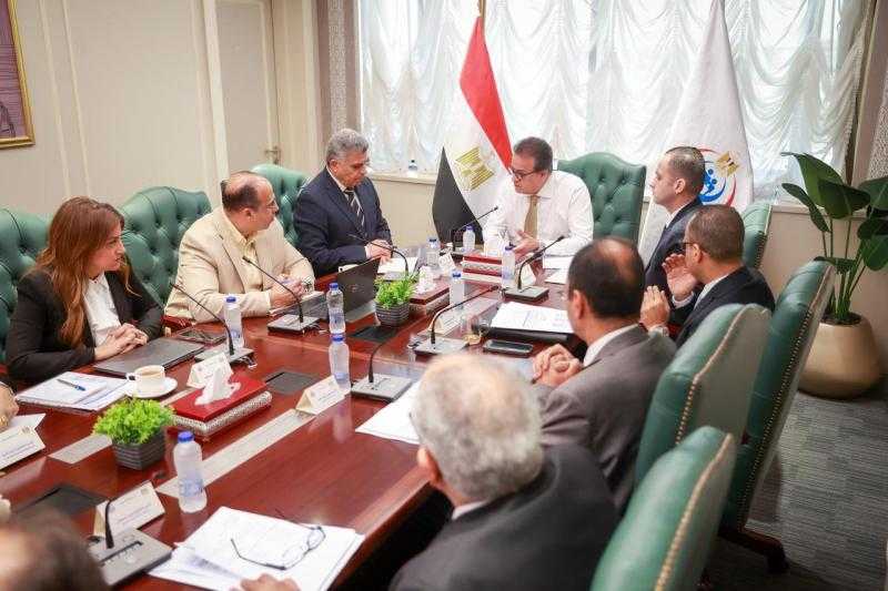وزير الصحة يبحث مع شركة «جريفولز إيجيبت» سبل تعزيز التعاون في القطاع الصحي