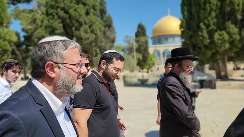 غرامات وتضييق... بن غفير يقود حملة لمنع الأذان بمساجد الأراضي المحتلة