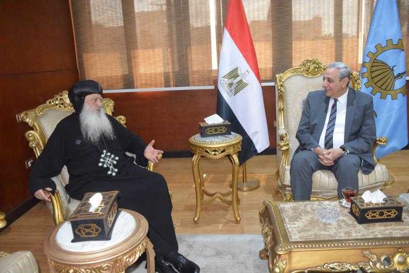 محافظ الغربية يستقبل الأنبا بولا للتهنئة بعيد الأضحى المبارك