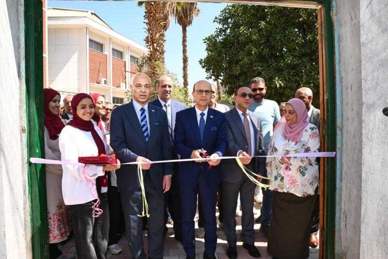 المنشاوي يشهد افتتاح أعمال التطوير والإنشاءات الجديدة بكلية التمريض بجامعة أسيوط