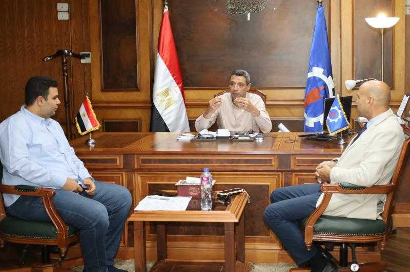 محافظ السويس يبحث مشروعات دعم ذوي الهمم والتمكين الاقتصادي