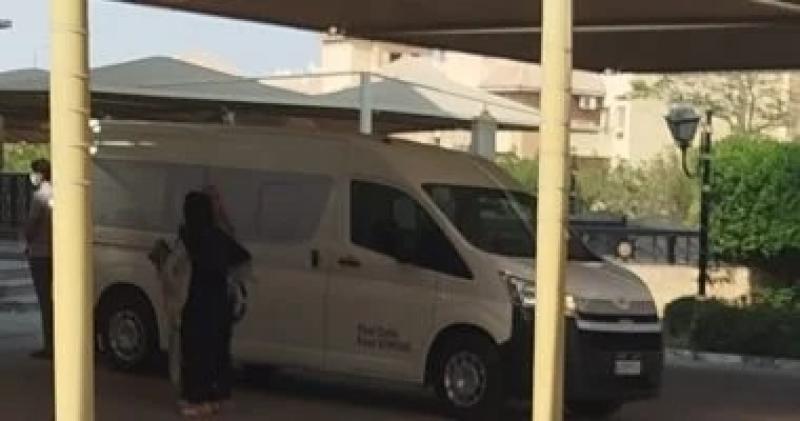 وصول جثمان سميحة أيوب إلى مسجد الشرطة