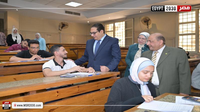 رئيس جامعة القاهرة