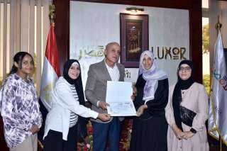 يوم الوفاء بالأقصر .. تكريم نماذج مشرفة في مسيرة العطاء والصمود