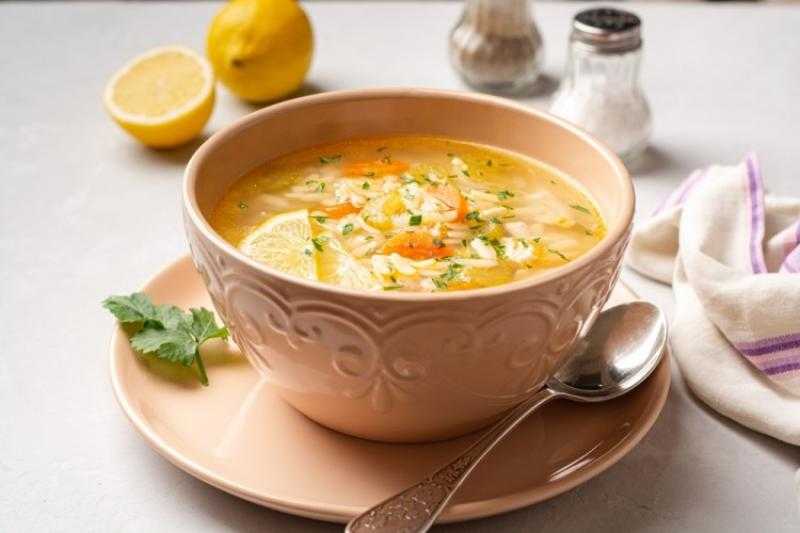 طريقة عمل شوربة لسان العصفور بالجزر والبطاطس