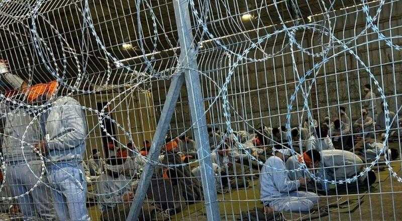 مؤسسات الأسرى: 10 آلاف و400 أسير فلسطيني في السجون الإسرائيلية