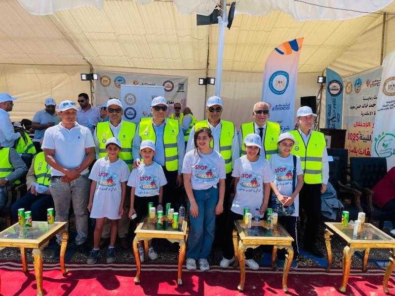 البيئة تنظم حملات لتنظيف الشواطئ و قاع البحر بعدد من شواطئ الإسكندرية