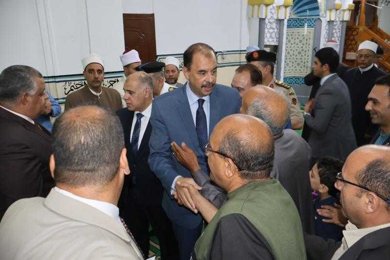 محافظ سوهاج يؤدي صلاة عيد الأضحى المبارك بمسجد الشرطة بمدينة ناصر